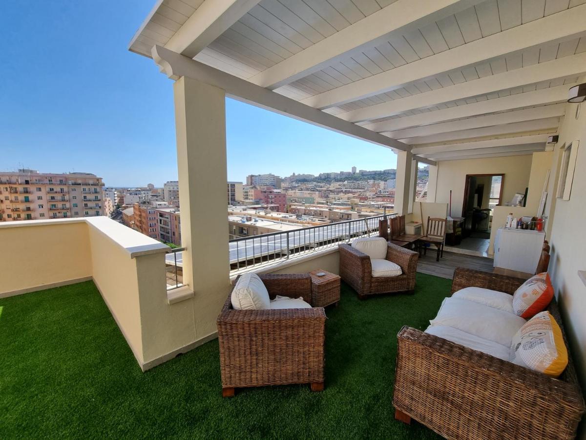 Attico Panoramico Cagliari Apartamento Exterior foto
