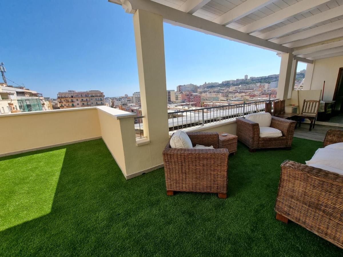 Attico Panoramico Cagliari Apartamento Exterior foto